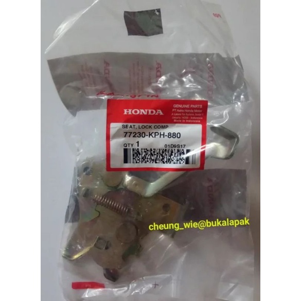 77230KPH880 Kunci jok/ capit stut sadel honda karisma 125 d old 2002-2003 ori AHM
