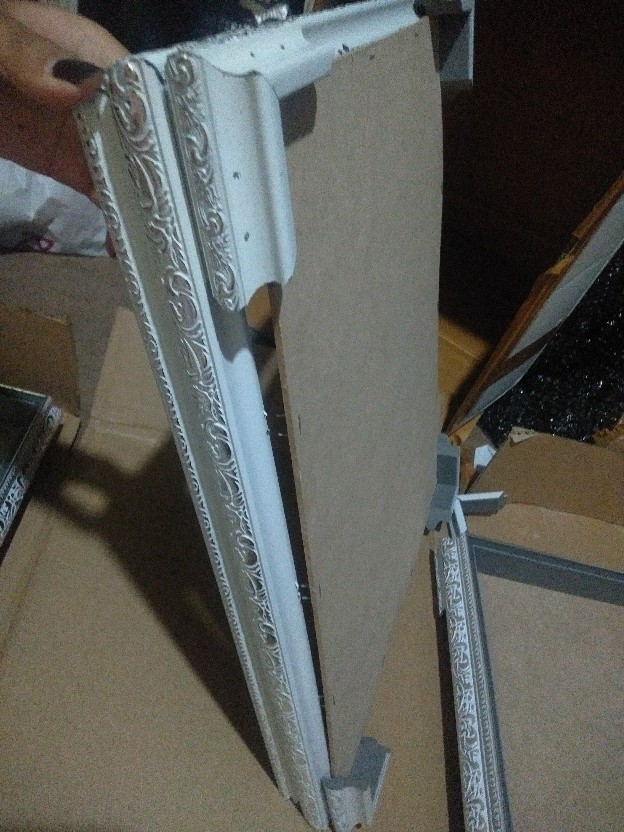 Isi 4 Kotak Hantaran Pakai Kaki Warna Puih Silver Pakai Kaki Seserahan Mahar