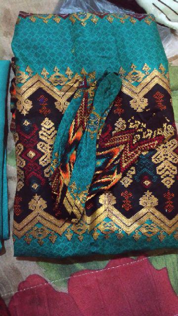 Soegiharto Batik Couple Fashion Batik Fashion Priawanita Couple Batik Zumaira Etnic Mawar