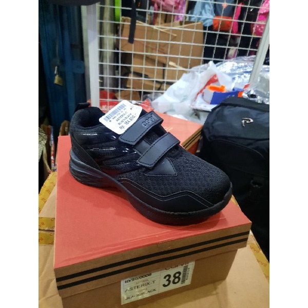 sepatu sekolah carvil