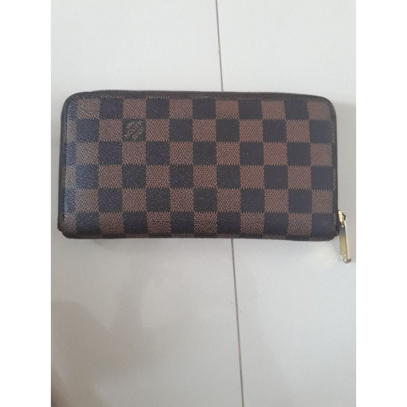 Dompet Panjang LV