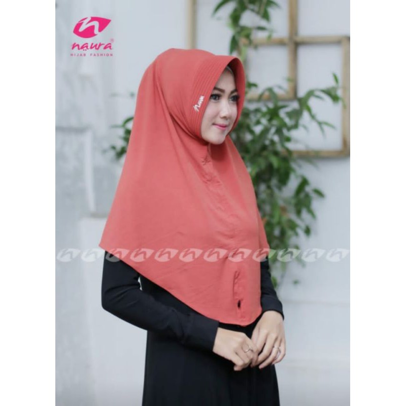 NAURA HIJAB M