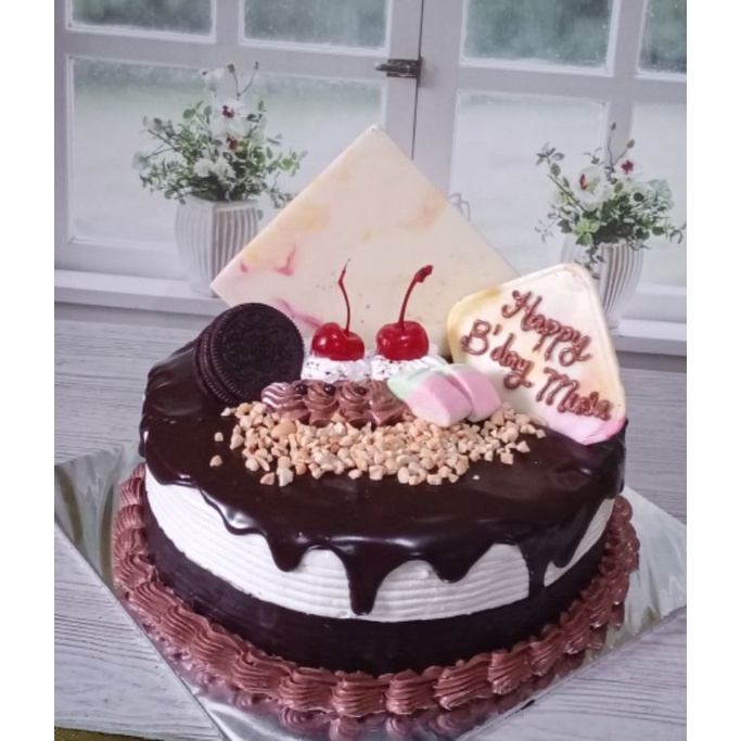 

KUE ULTAH COKLAT