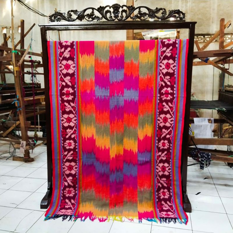 Kain Tenun Blanket Jepara Motif Mawar Pelangi - BLA05