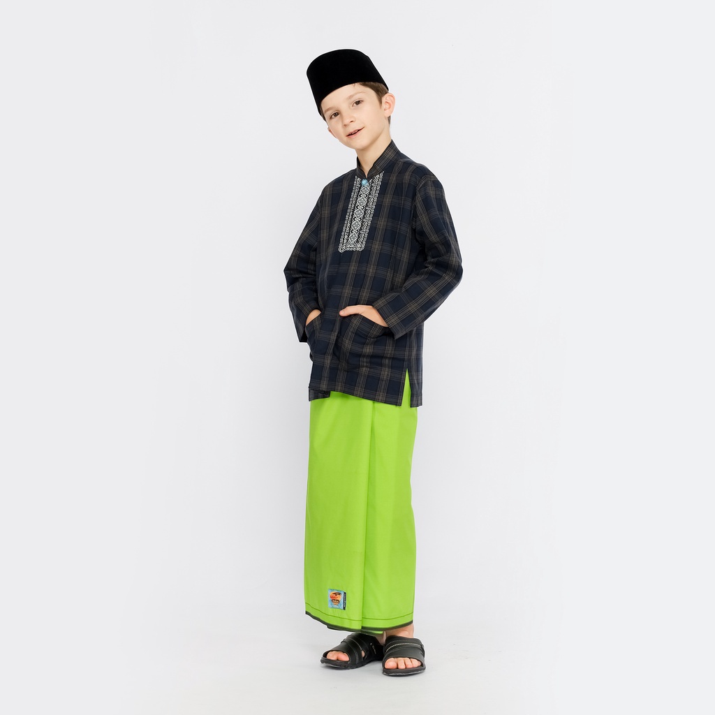 Sarung ATLAS Junior 425 Warna Polos Hijau