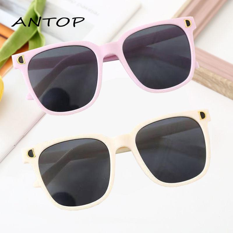 Kacamata Hitam Bentuk Kotak Gaya Retro Untuk Unisex