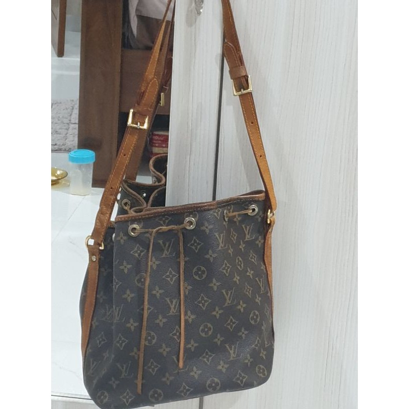 tas preloved lv serut authentic