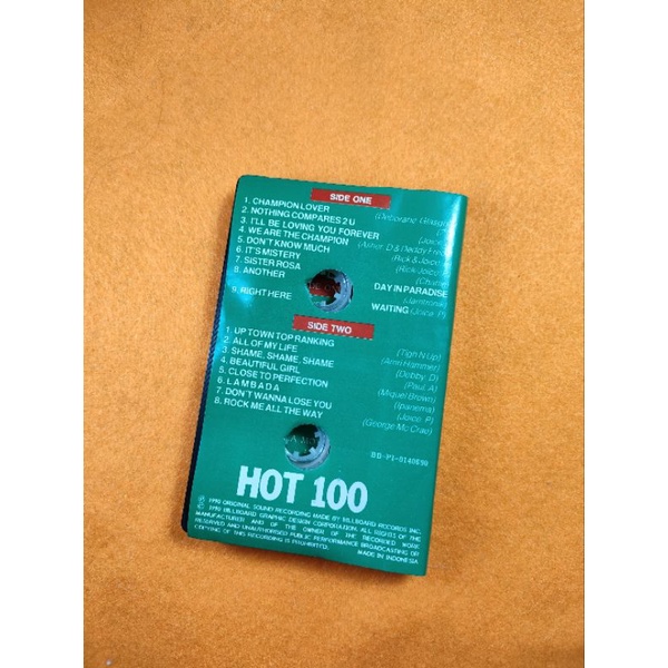 Kaset Pita Hot 100 Billboard