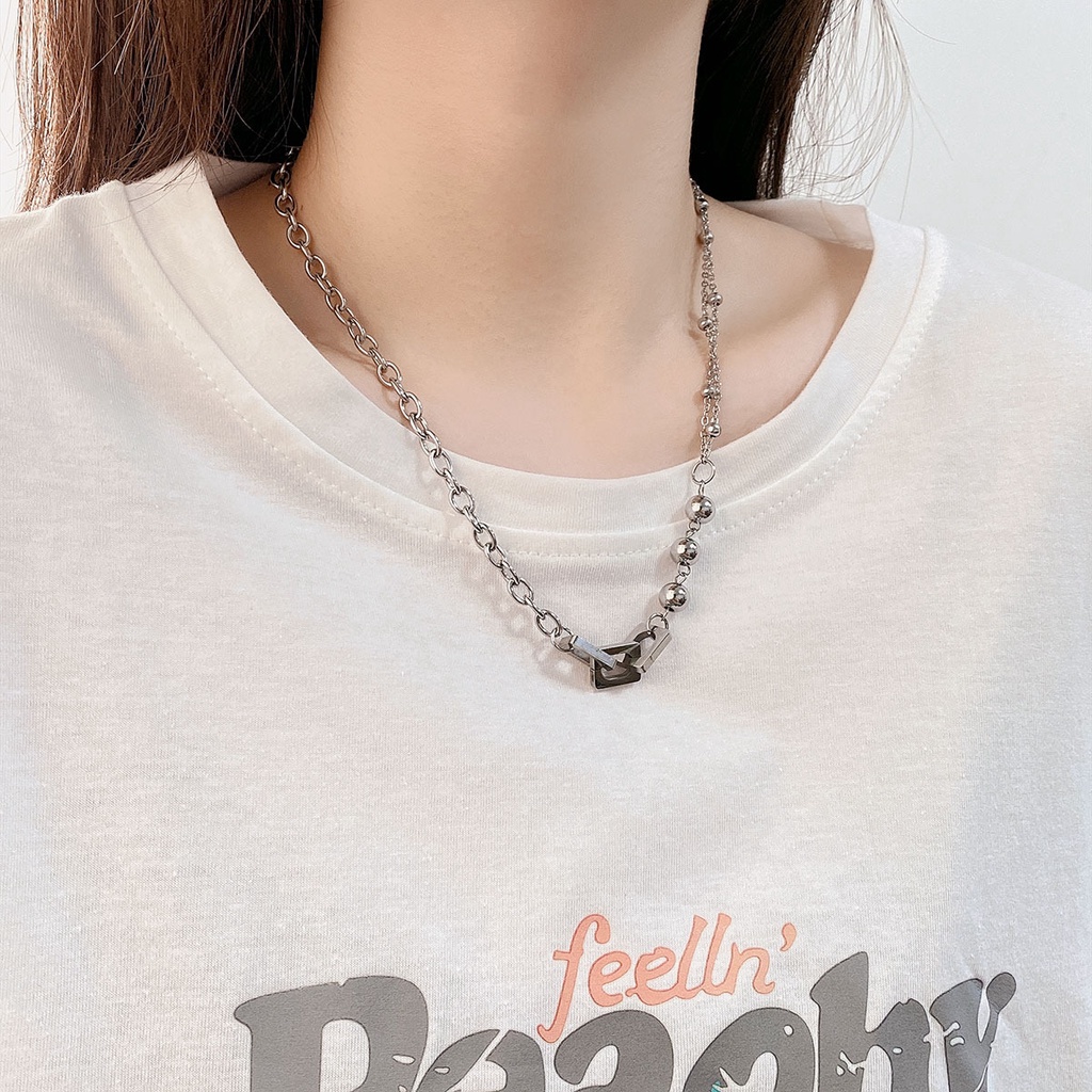 Elegan double-layer hollow square bola kalung pria dan wanita sama in niche desain hip hop sweater r