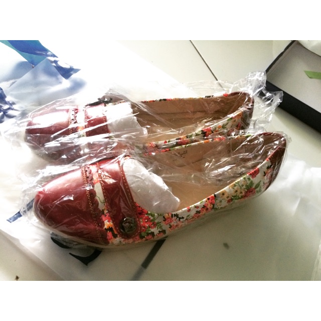 ROHDE FLAT SHOES (preloved)