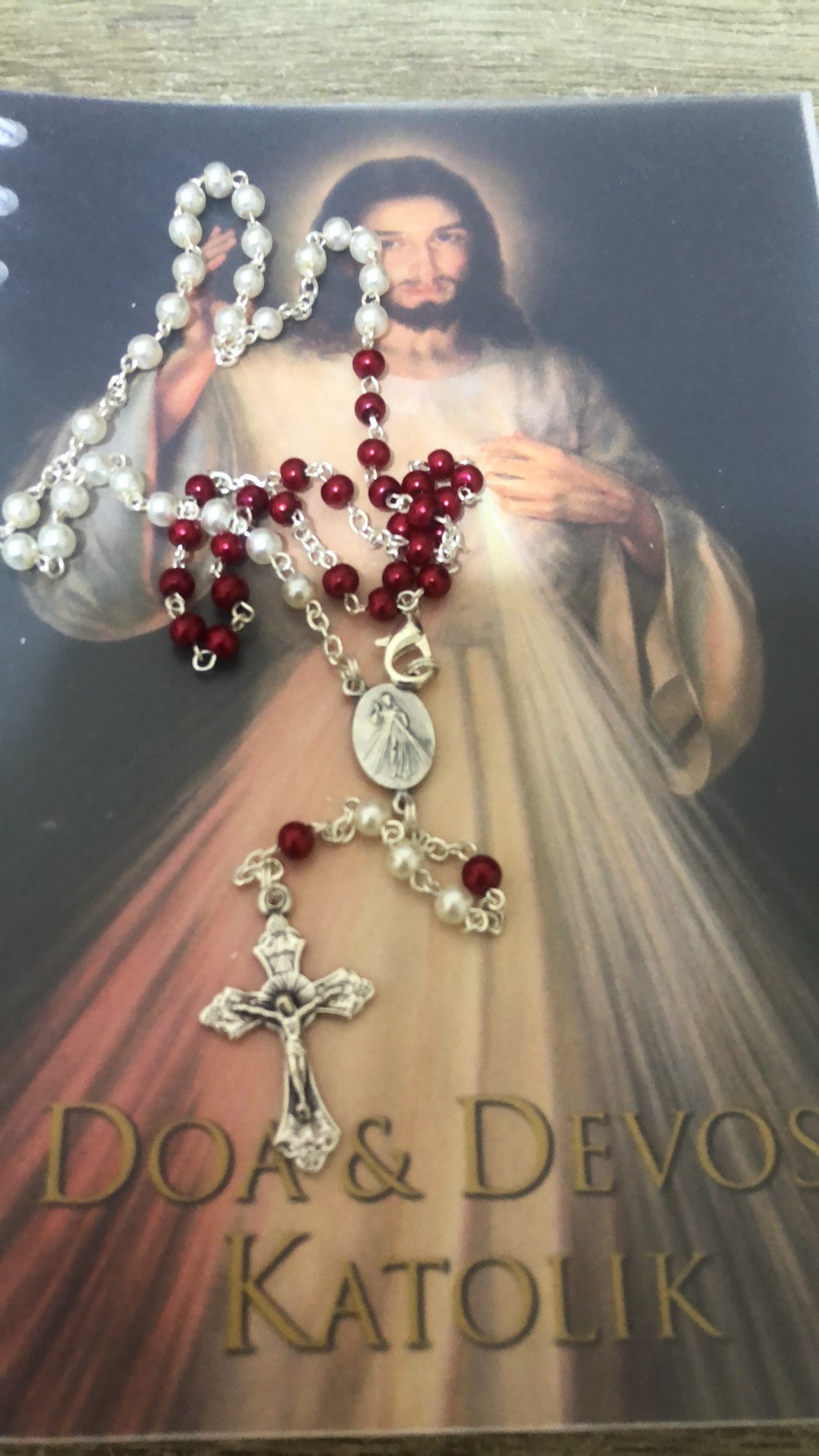 Rosario Merah Putih  Mutiara Artificial 4mm  Devosi  Katolik