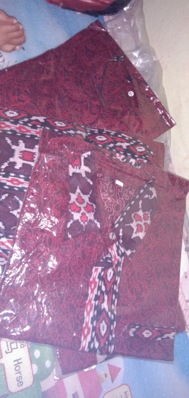 Batik Couple Keluarga Bestseller Termurah Motif Megamendung Merah