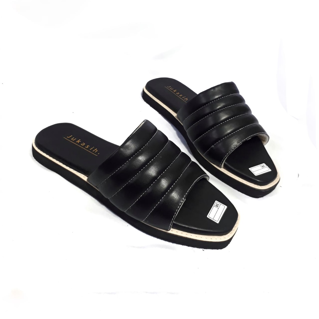 sandal wanita labirin