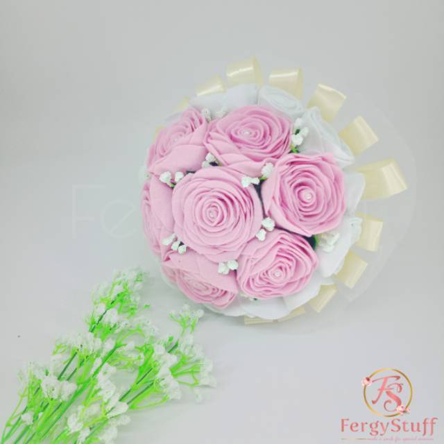 BOUQUET WEDDING BUNGA FLANEL