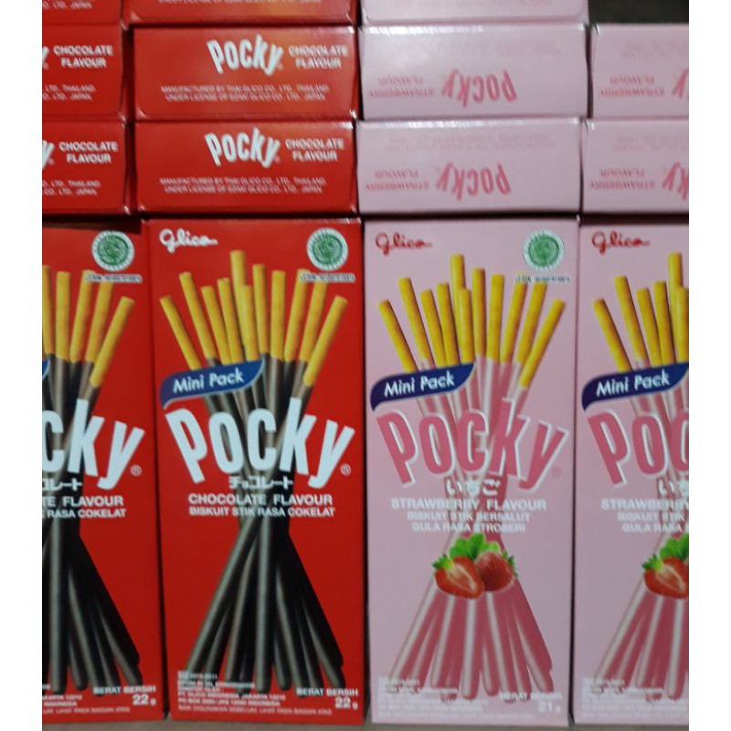 

pocky coklat/strawberry 22gram