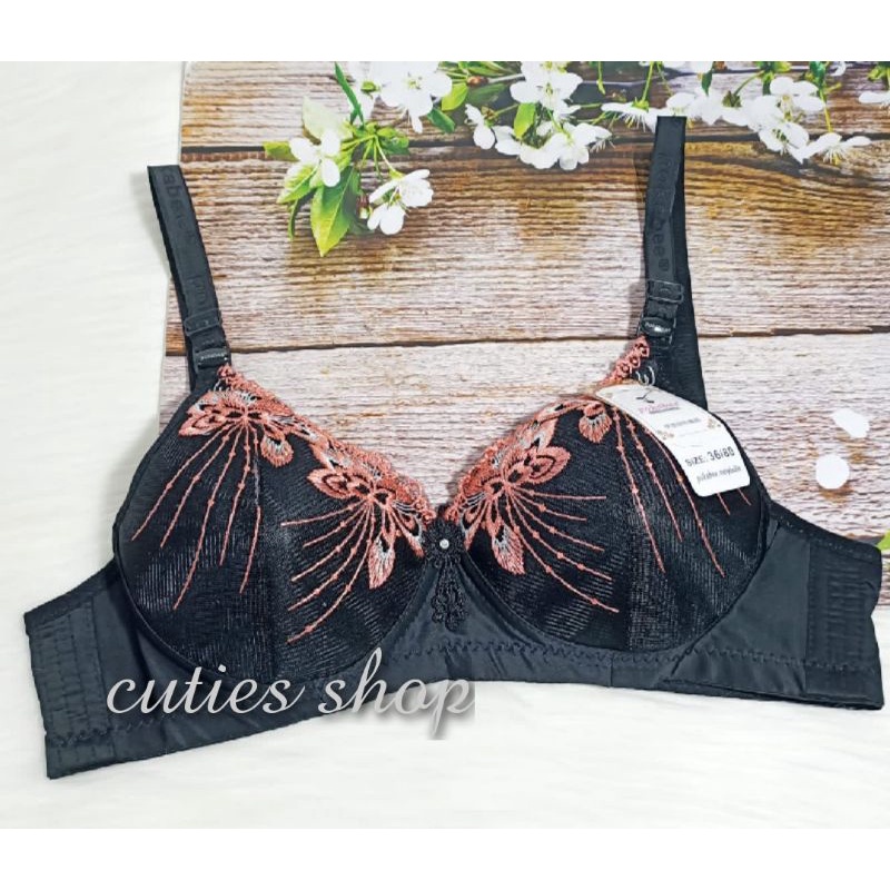 Bra import- brukat ,non kawat- busa tipis- sz 36-44