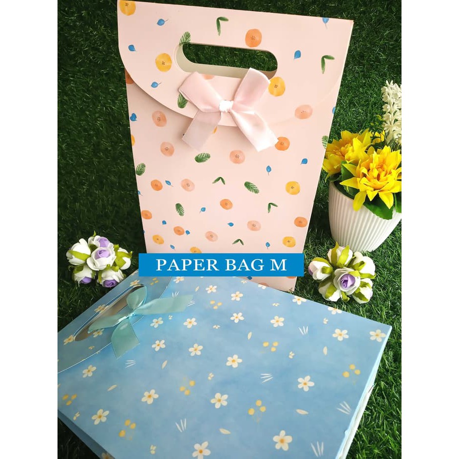 

Paper Bag Motif / Tas Kertas Kado / Tas Ulang tahun - M Flower Pattern