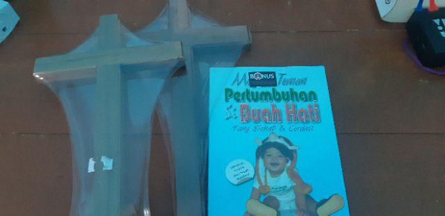 Salib Duduk Altar Meja Doa Keluarga Kayu Polos Tanpa Corpus Yesus Inri 30 Cm Souvenir Rohani