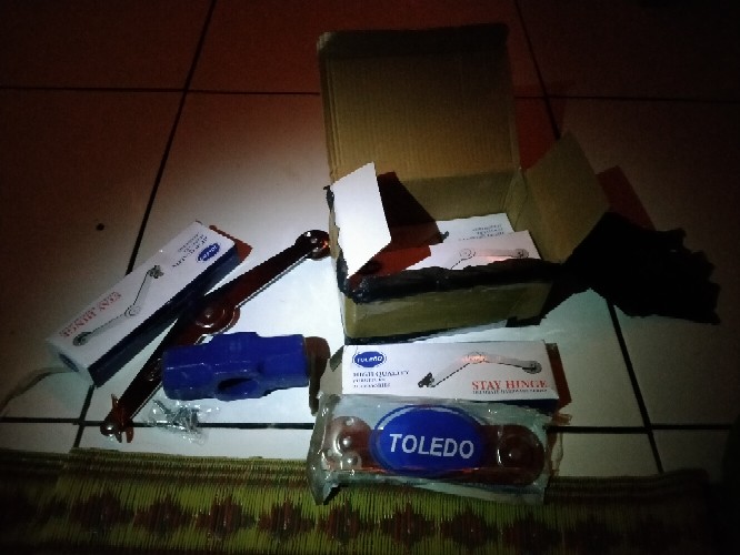 Engsel Salon Toledo /ghc Sn 9