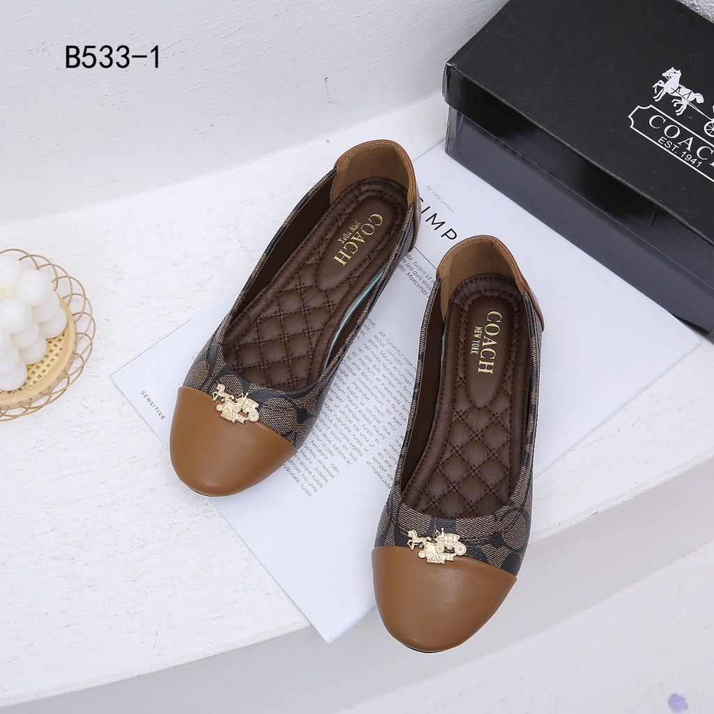 Signature and Leather Flat Shoes B533-1