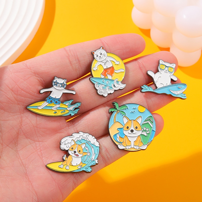 Cartoon Cat and Dog Surfing Enamel Brooch Animal Lapel Pin Backpack Badge Collection Gift for Friends