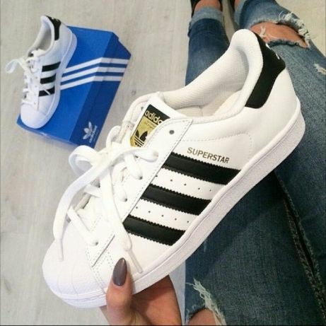 Sepatu Wanita Adidas Superstar Foundation