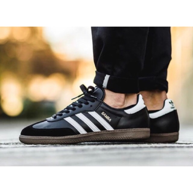  SEPATU  ADIDAS  SAMBA  BLACK WHITE GUM HITAM PUTIH  SIZE 39 44 