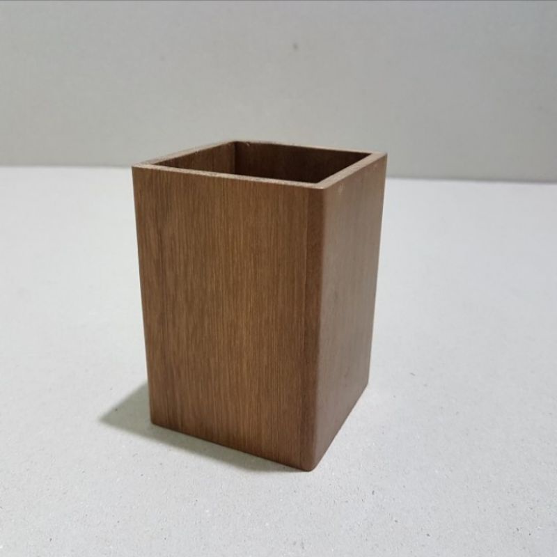 

tempat pensil kayu