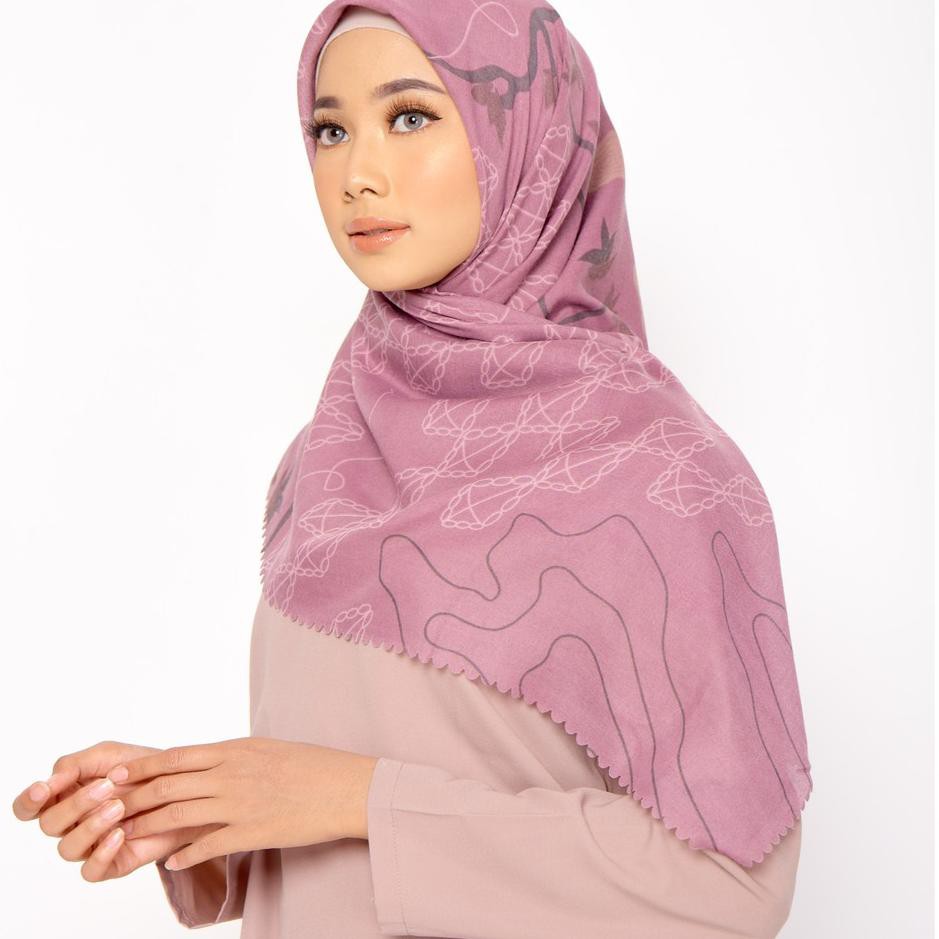 ZM Zia Mecca - Pulau Muna Rasberry Scarf Kerudung Segi Empat Ultra Sonic 