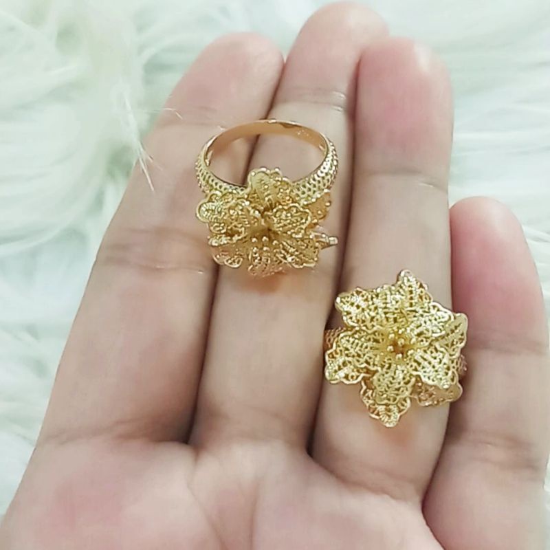 CINCIN KENDARI REPLIKA EMAS