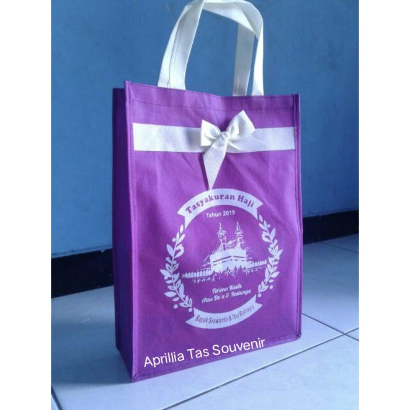 

tas bingkisan kepulangan Haji, tas hajj, tas umroh,