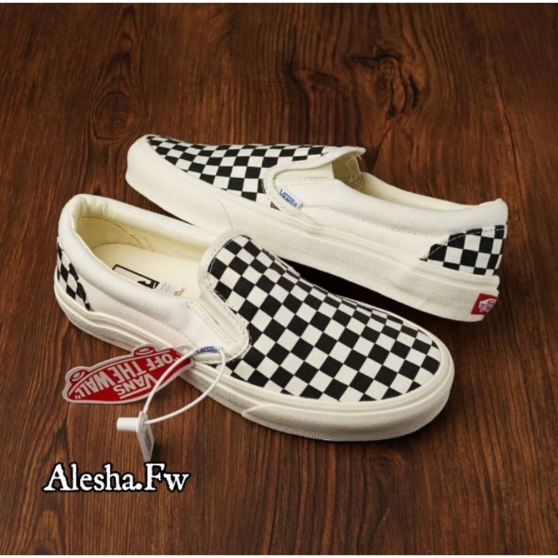 Paket 100% Import Sepatu Vans Slip On Mono Checkerboard  + Kaos Kaki  / Vans Slip-On Checkerboard Black-White OG / Vans Slip On Catur OG Terlaris Premium Hight Quality