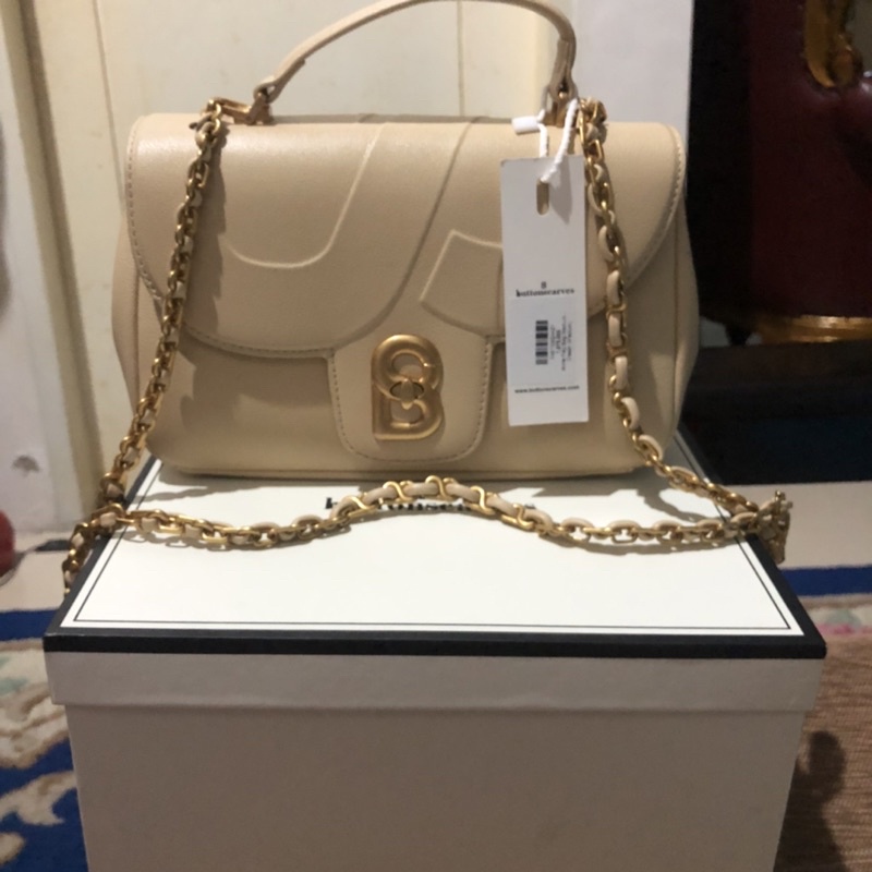 PRELOVED ALMA FLAP BAG MEDIUM CREAM