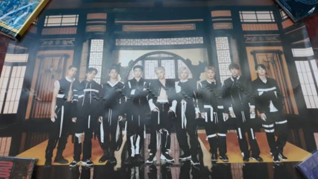 (+tube paralon) Rolled Poster Official Kihno Album NCT 127 NEO ZONE & The Final Round (Punch)