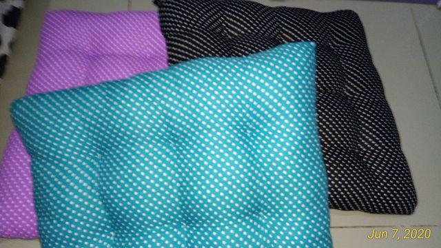 Bantal Duduk / Bantal Katun Polkadot / Bantal Silikon / Bantal Murah