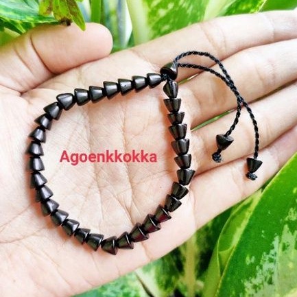 Gelang kerucut 33 hitam kokka kaokah