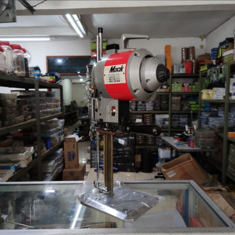 Mesin Potong Kain Tegak 10&quot; KM China 750Watt