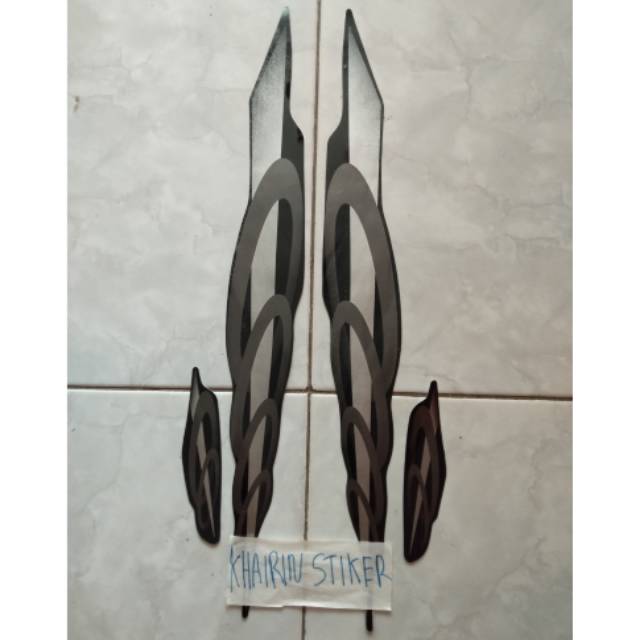 Striping striker Nouvo Nuvo lele tusuk sate hitam