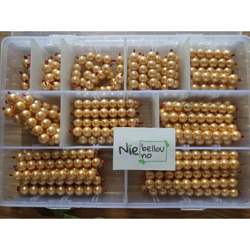 Montessori Math Golden Beads | Decanomial Montessori