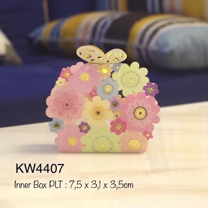

Isi 10pcs Kotak Sangjit| Souvernir Nikah| Lamaran| Tea Pai| Wedding Gift| Candy Box| KW44 best seller
