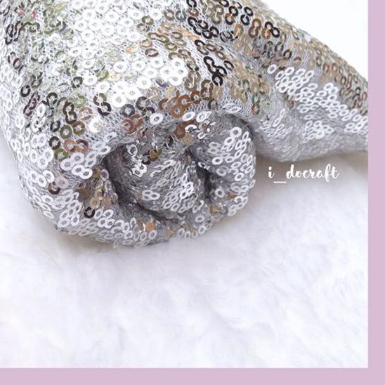 Kain Sequin Glitter Untuk Background Foto Beauty Vlogger Dan Dekorasi Kamar Silver Shopee Indonesia