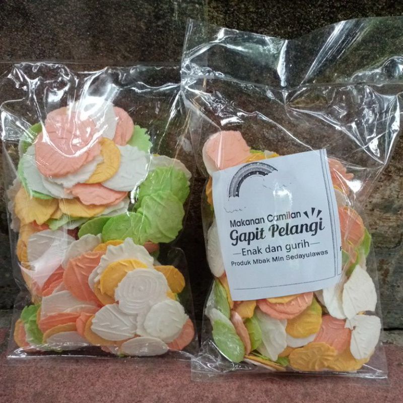 

Makanan ringan / Snack kekinian / Camilan / Opak / Gapit pelangi enak dan gurih khas Lamongan