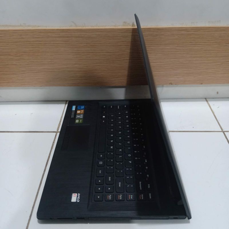 Laptop Lenovo G40 Amd E1-6010 Vga Amd Radeon R2 Ram 4GB HDD 500GB Windows 10 Layar 14 inc Full aplikasi siap pakai