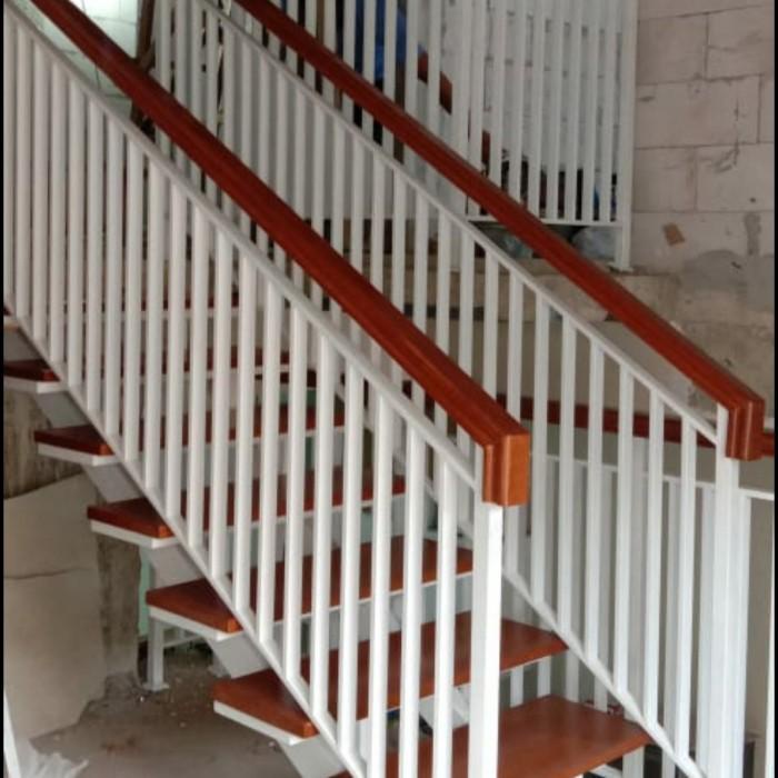 Tangga Lipat Tangga Rebah Kayu + Besi