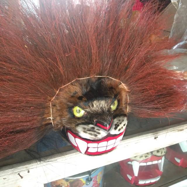 Barongan asli kulit kambing singo siung galak..