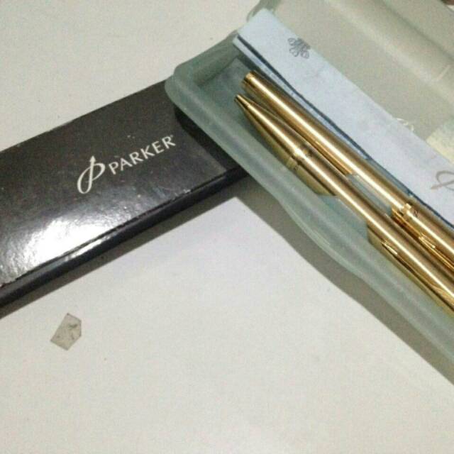 

parker pen IM gold rollerball & ballpoint.