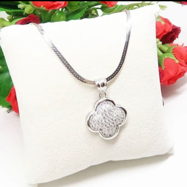 JBCKL097 PERHIASAN KALUNG MADONA & LIONTIN BIG CLOVER CLUSTER SILVER 925 LAPIS EMAS PUTIH ORIGINAL