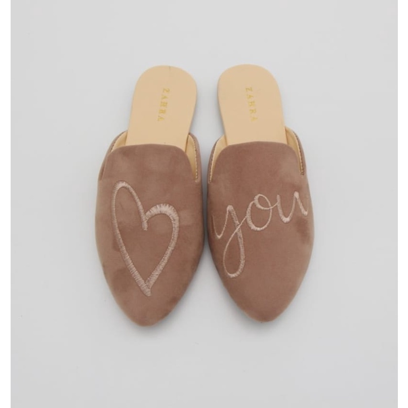 Arlaine- Sendal Slop Love You Flat Sandal ( HITAM )
