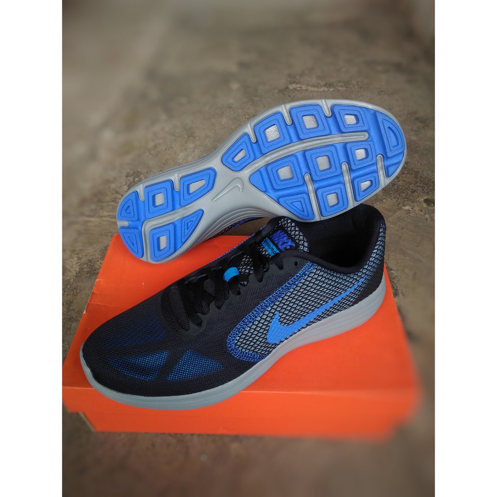 Sepatu Running Original | Nike Revolution 3