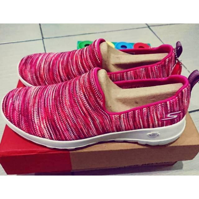 Skechers Go Walk Joy 38